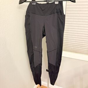 The North Face Women’s Small Progressor Hybrid Jogger Nylon Stretch Hiking Black